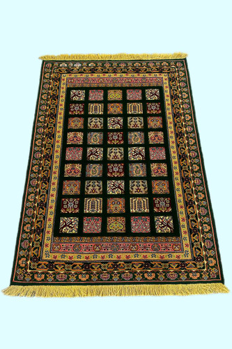 گلیم فرش دستبافت 2.5متری برجسته طرح قابی بافت خراسان کد 0700470