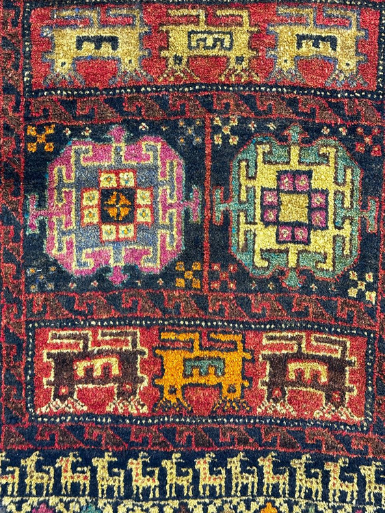 فرش دستباف کناره 2.5متری تمام پشم طلاشور کهنه اطیغه کد 0700139