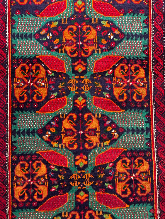 قالیچه دستباف 1متری تمام پشم طرح طاووسی بلوچ بافت رنگ طبیعی انتیک کد 0800020