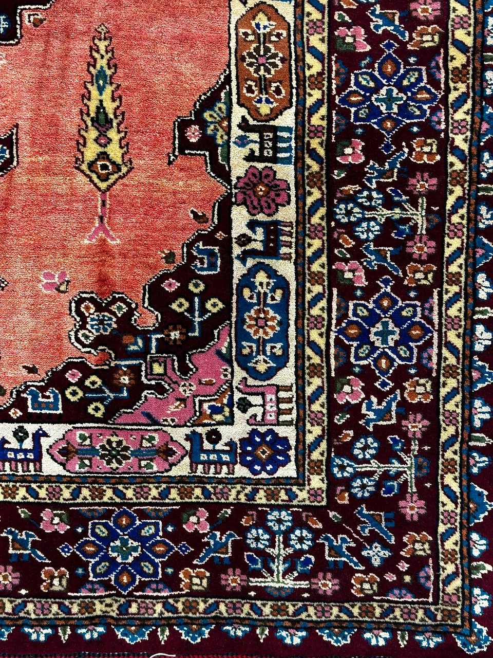 فرش دستباف 1.9متری کف ابریشم عشایری رنگ طبیعی کد 0700019