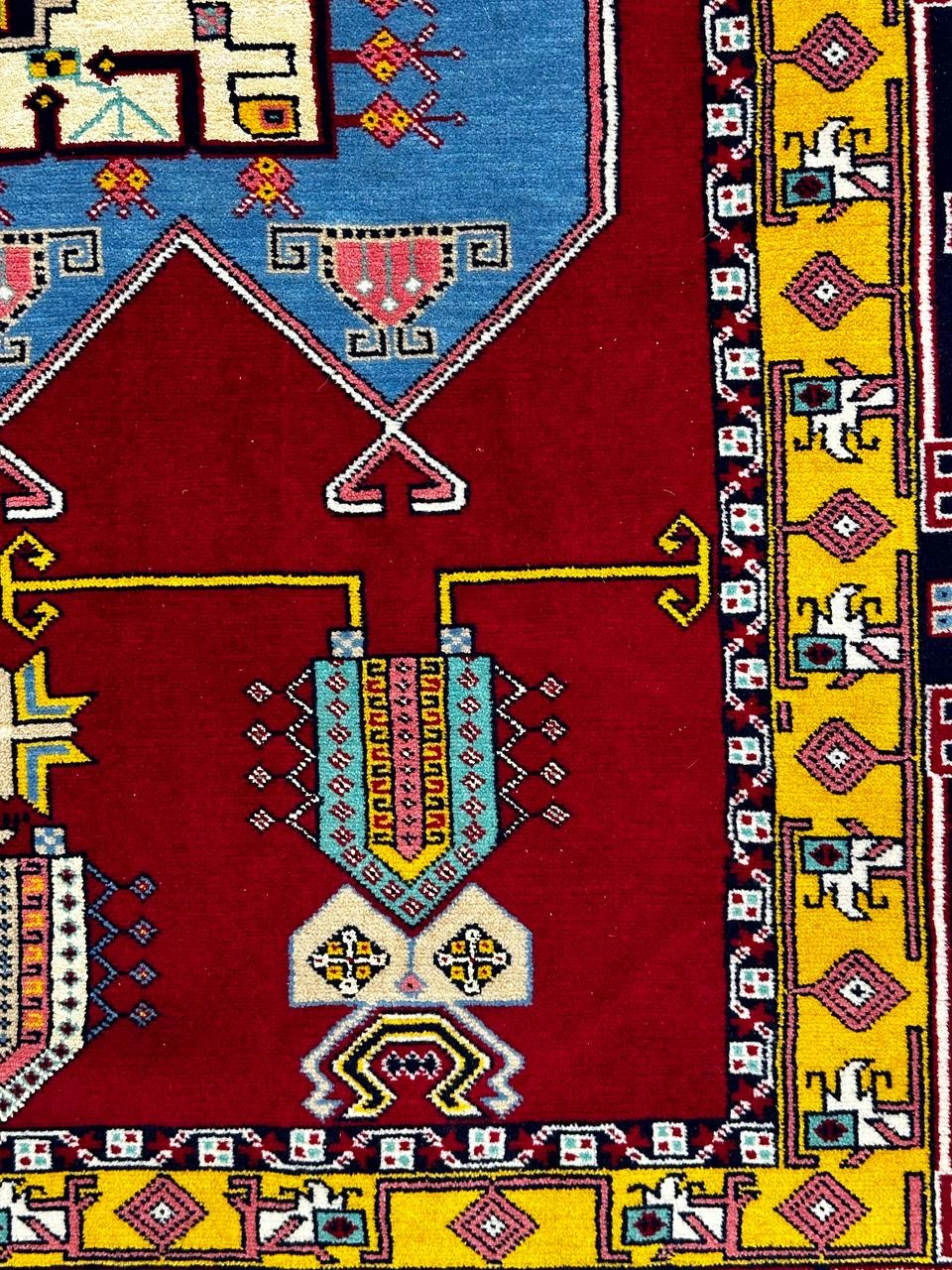 فرش دستباف 2متری تمام پشم ترنج ابریشم نقش پاینده رنگ طبیعی کد 0700362