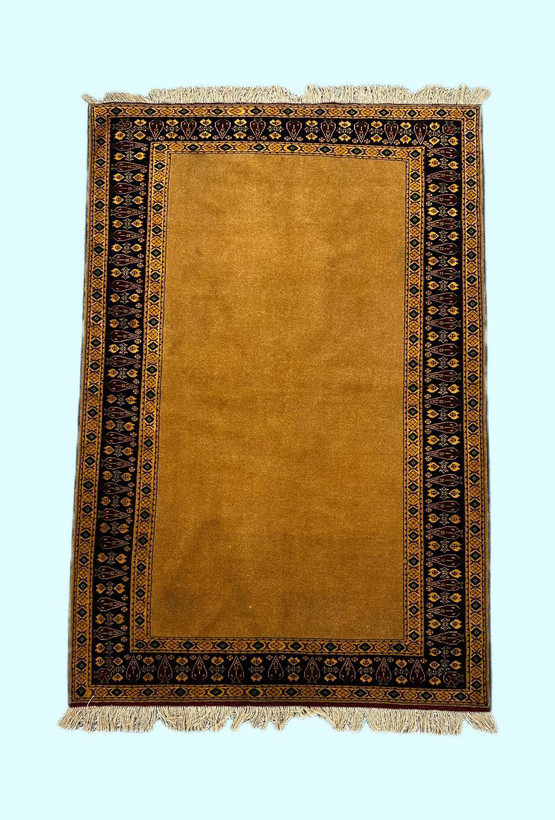 فرش دستباف 2.6متری تمام پشم نقش کف ساده بافت خراسان رنگ طبیعی کد0700021