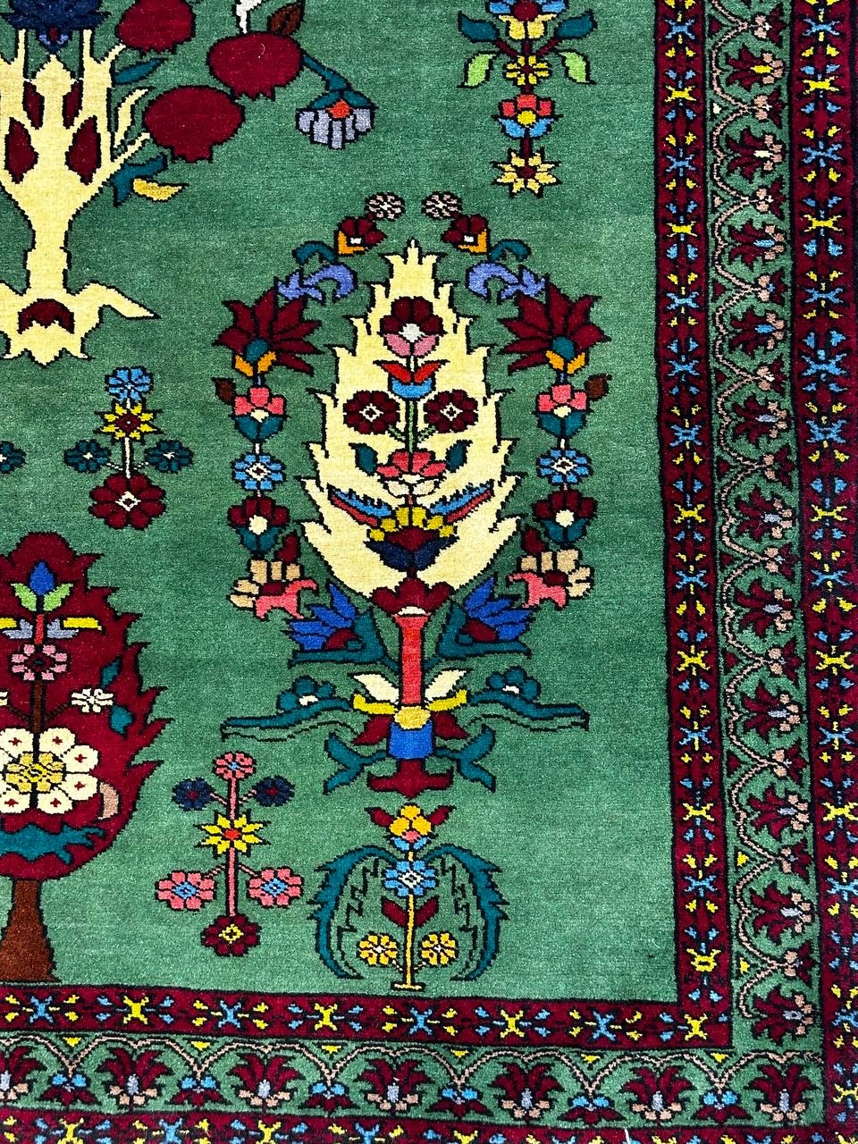 فرش دستباف 2.7متری تمام پشم نقش سروی بافت خراسان رنگ طبیعی کد 0700005