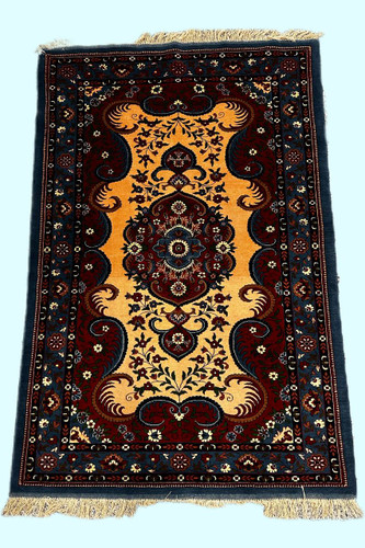 فرش دستباف 2.6متری چله وگل ابریشم نقش ترنجی رنگ طبیعی کد 0700094