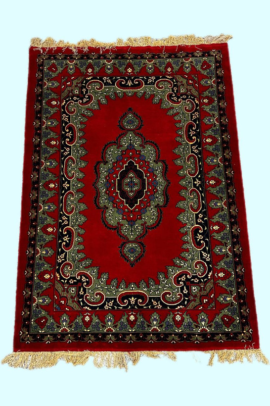 فرش دستبافت 2.7متری چله و گل ابریشم نقش ترنجی رنگ طبیعی کد 0700069