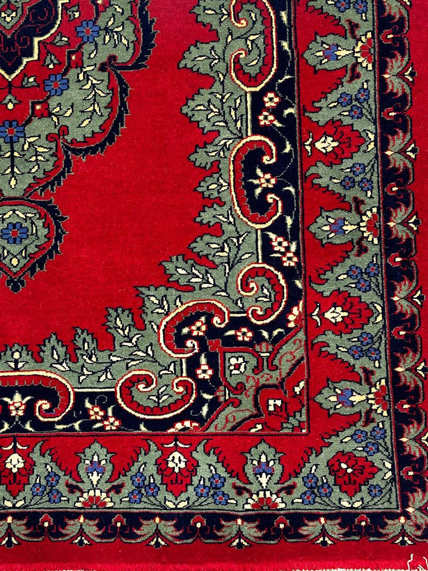 فرش دستبافت 2.7متری چله و گل ابریشم نقش ترنجی رنگ طبیعی کد 0700069