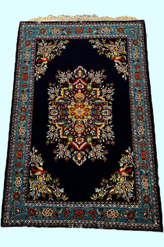 فرش دستباف 3متری تمام پشم چله و گل ابریشم نقش ترنجی کد 0700104