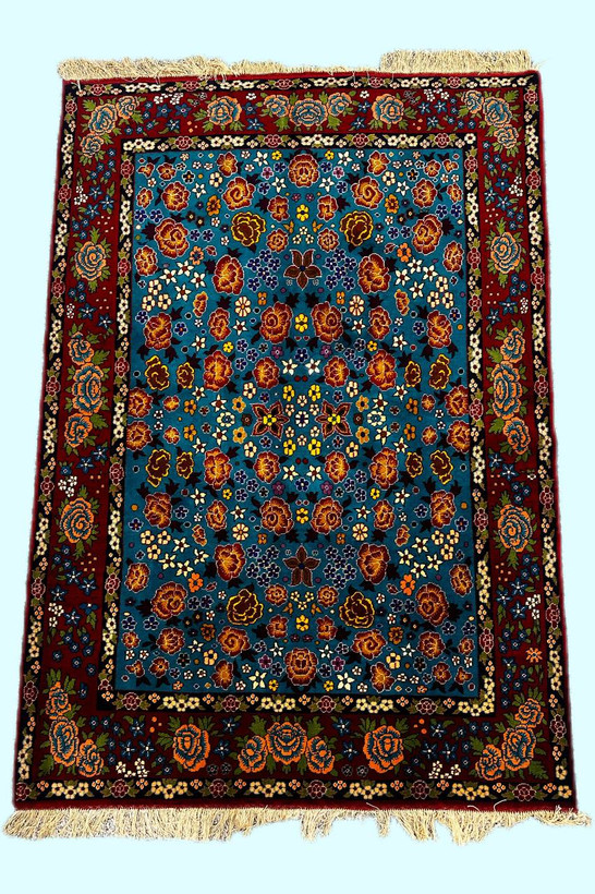 فرش دستبافت 2.6 متری چله و گل ابریشم نقش هزار گل بافت خراسان رنگ طبیعی کد0700454