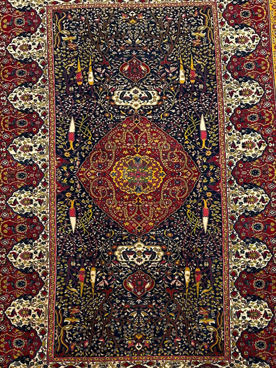 فرش دستبافت 6متری تمام پشم گل ابریشم نقش موزه ای افرینش رنگ عشایری کد 050065