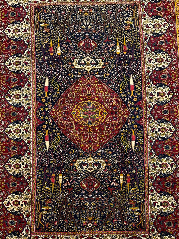 فرش دستبافت 6متری تمام پشم گل ابریشم نقش موزه ای افرینش رنگ عشایری کد 050065