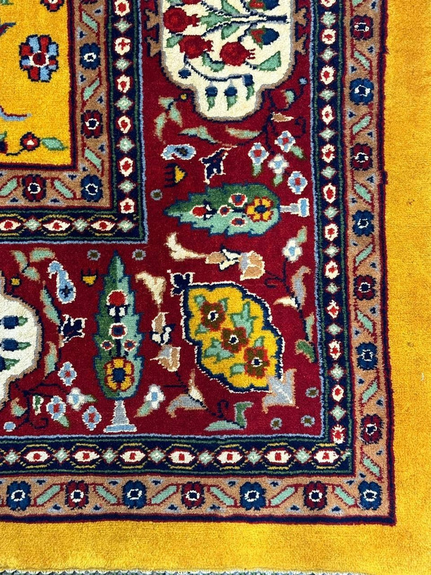 حاشیه فرش