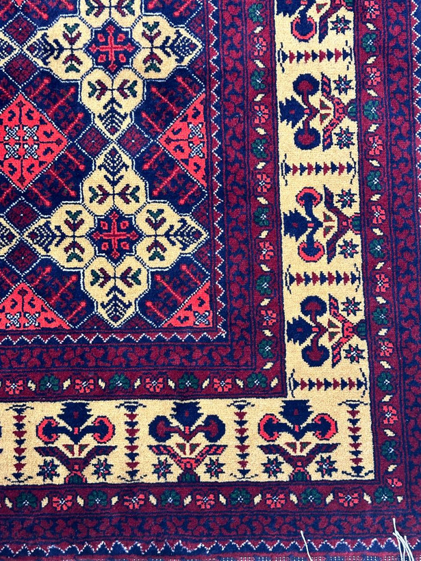 حاشیه فرش