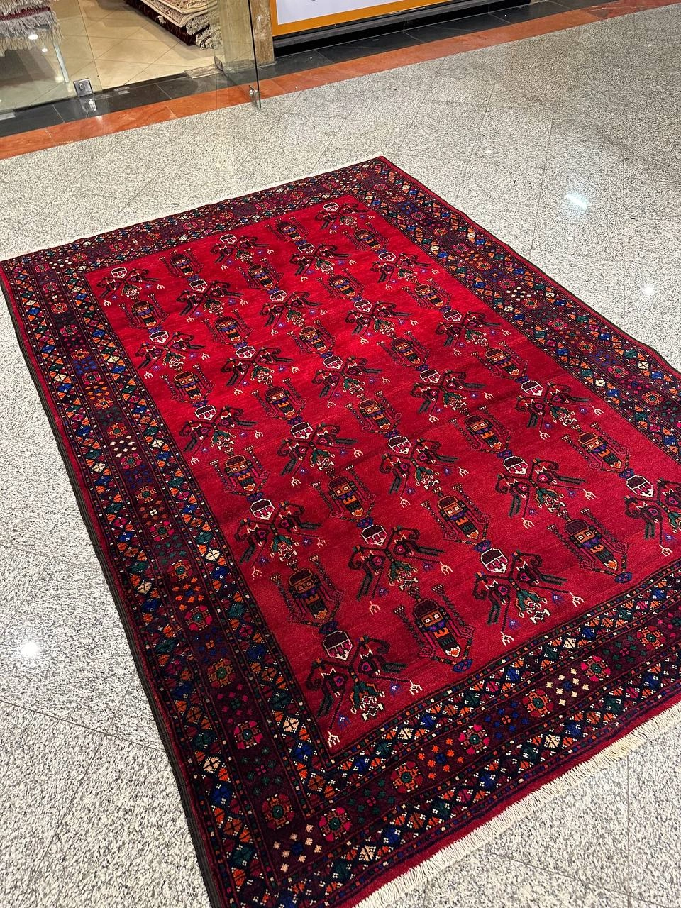 فرش دستباف 6متری آنتیک تمام پشم نقش گلدانی با رنگ گیاهی کد0500238