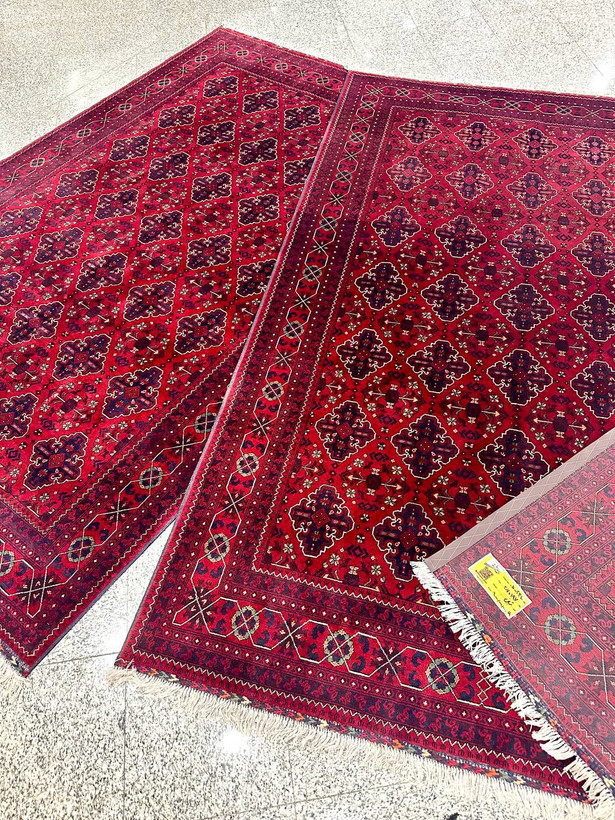فرش دستباف جفت 6متری تمام کرک نقش قابی رنگ گیاهی 35رج کد 0500241
