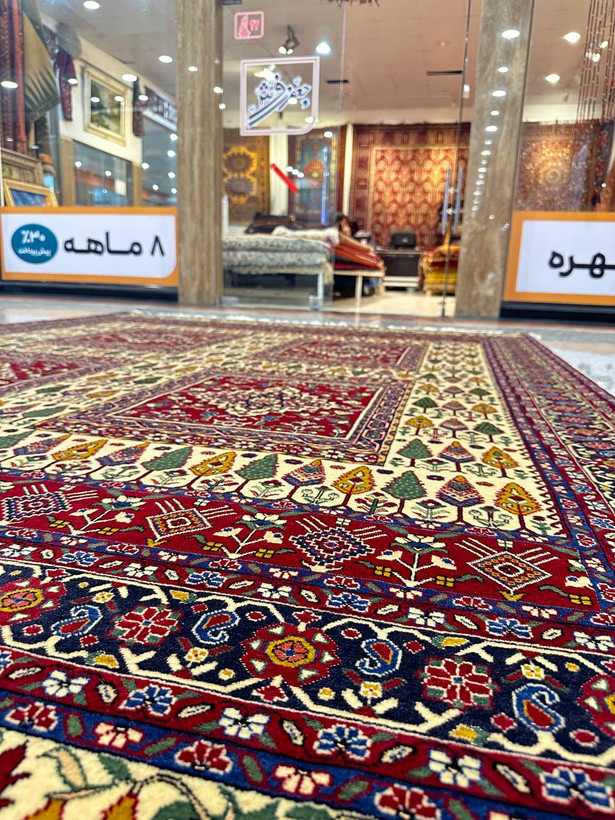 فرش دستبافت 6متری نقش قابی عشایر قشقایی 50رج رنگ گیاهی کد 0500248