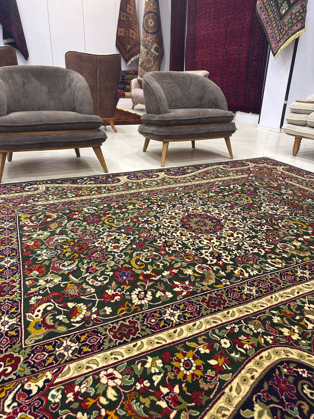 فرش دستبافت 6متری تمام پشم گل ابریشم نقش قشقایی ترنجی بافت خراسان رنگ گیاهی کد0500251