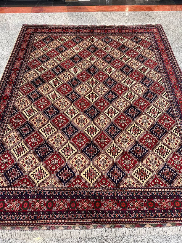 فرش دستبافت 12متری تمام کرک مرینوس نقش هندسی رنگ گیاهی 35رج کد0300022