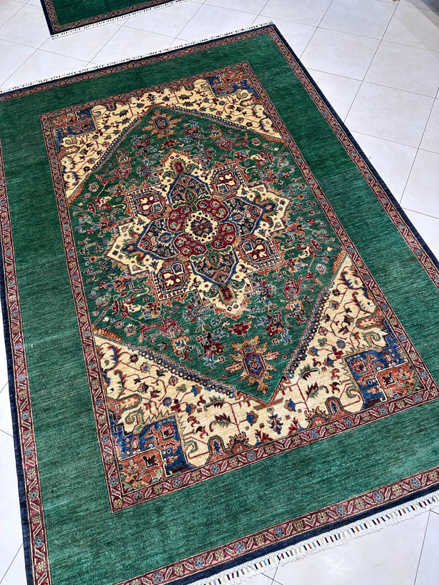فرش دستبافت 6متری پشم دستریس تقش ترنجی حاشیه ساده رنگ گیاهی کد0500333