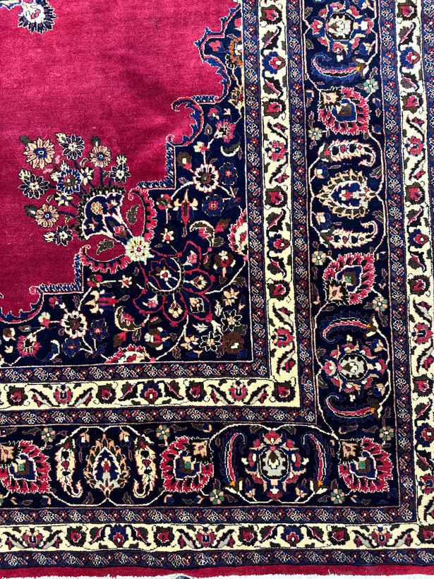 فرش دستبافت 12متری تمام پشم نقش ترنجی کف ساده بافت خراسان درحدنو رنگ گیاهی کد0300041