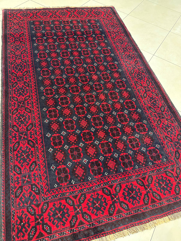 فرش دستبافت 2متری تمام پشم نقش گل شفتالو بلوچ بافت رنگ گیاهی کد 0700775