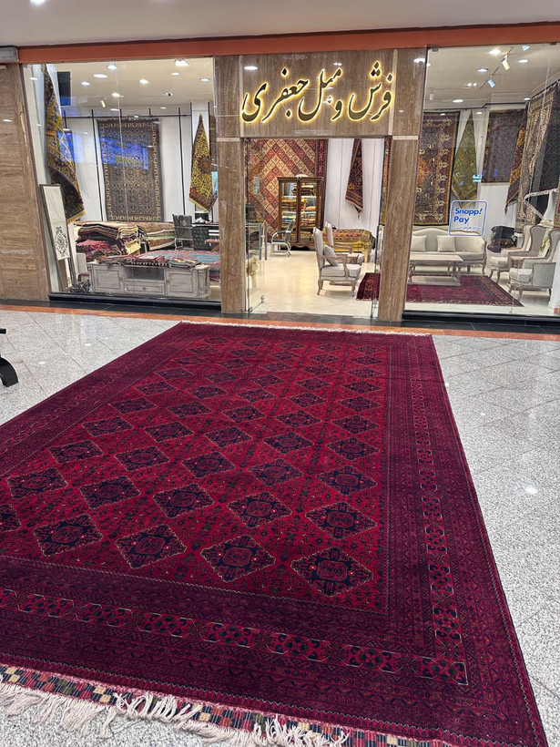 فرش دستبافت 15 متری کرک مرینوس رنگ لاکی با رنگ رزی گیاهی کد 0200011